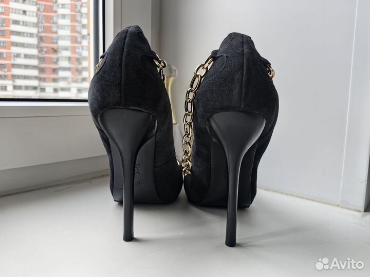 Туфли замшевые Lorjolomo 37р