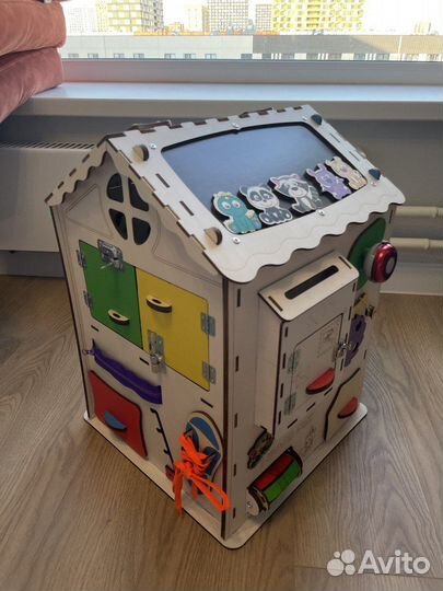 Бизиборд бизидом