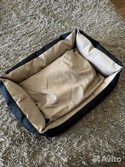 Лежанка для маленьких собак