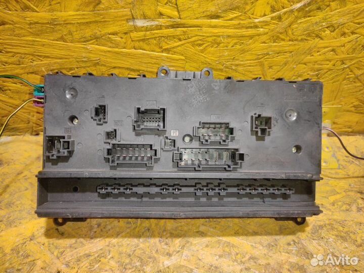 Блок предохранителей Mercedes Viano W639 OM 646