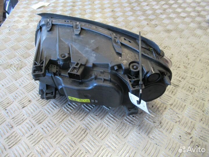 Фара правая ксенон volvo s80