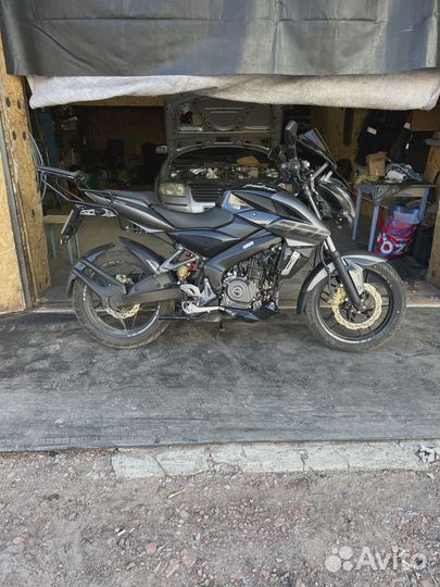 Bajaj Pulsar NS200