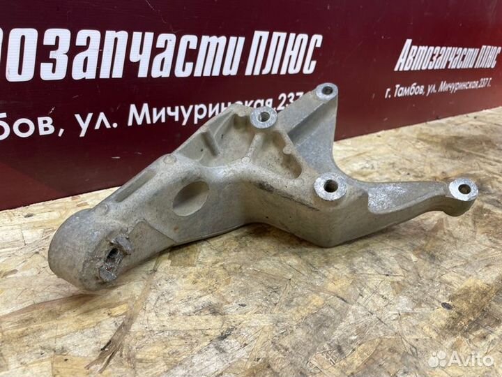 Кронштейн кпп Fiat Albea