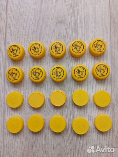 Крышечки пластмассовые