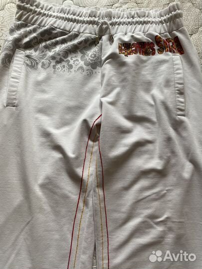 Спортивный костюм