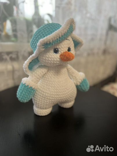 Новогодняя игрушка снеговик