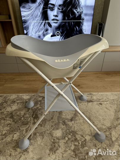 Ванночка для купания beaba с подставкой