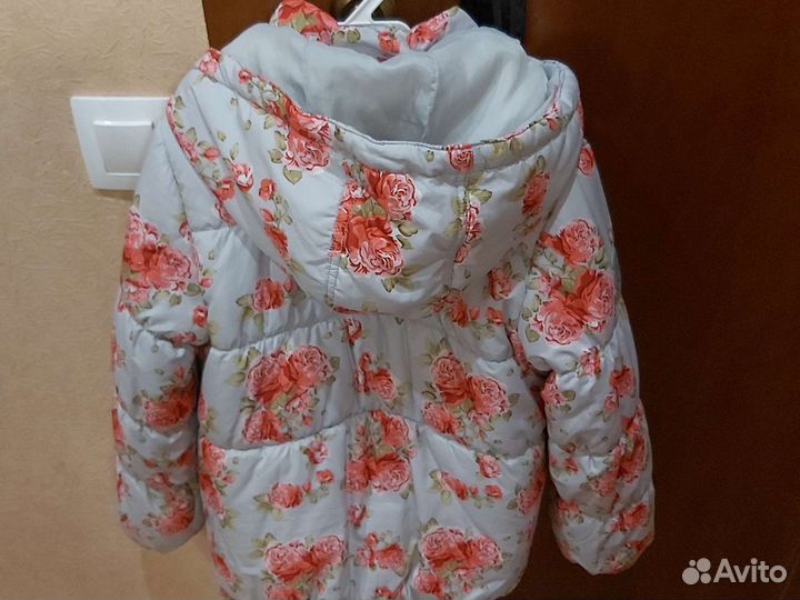 Куртка весна осень для девочки р 128