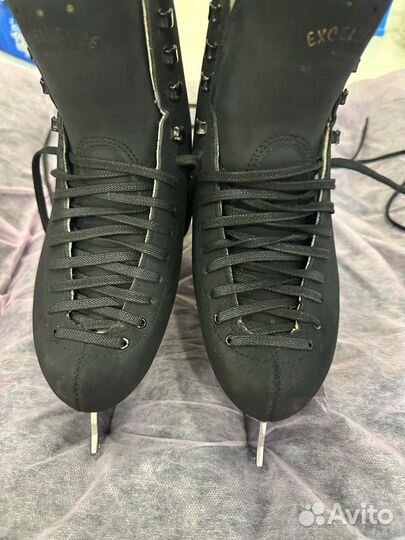 Фигурные коньки risport Excellence 245