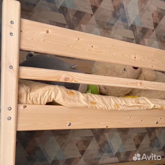 Кровать чердак дерево