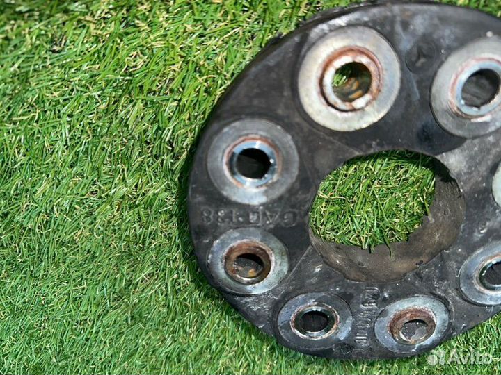 Эластичная муфта Mercedes E W210 ом113.980 2001