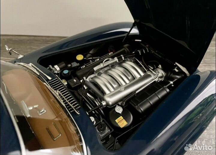 Модель Mercedes- Benz 300 sl “Gullwing”