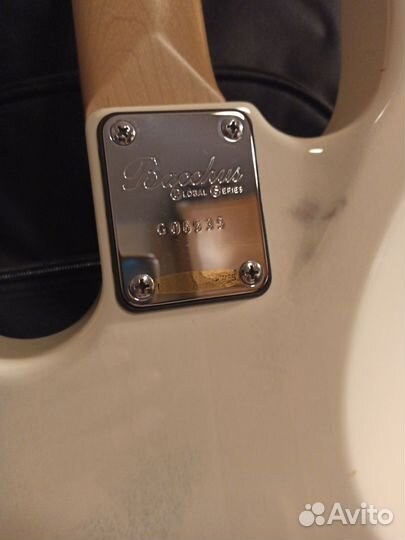 Бас гитара hohner b2a и bacchus jb