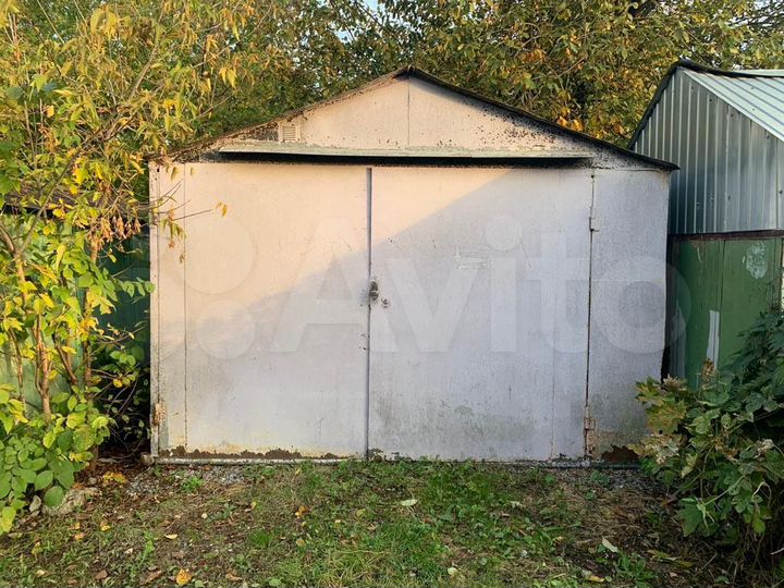 Брошенные гаражи. Гаражи апрелевка. Гаражи апрелевка. Гараж апрелевка. Гараж в апрелевке у шрама.