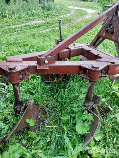 Плуг 1L 2-20, 2010