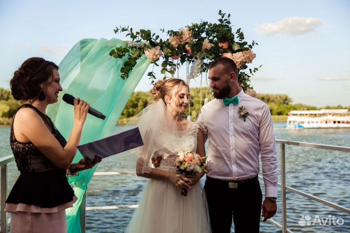 Ведущая на свадьбу