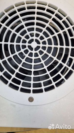 Маникюрная вытяжка встраиваемая