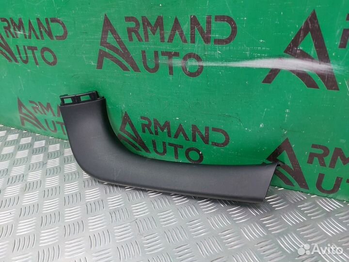 Обшивка двери багажника правая Lexus Rx 4 2015