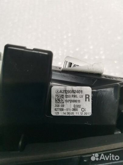 Фонарь в крышку багажника Mercedes-Benz Glc Coupe