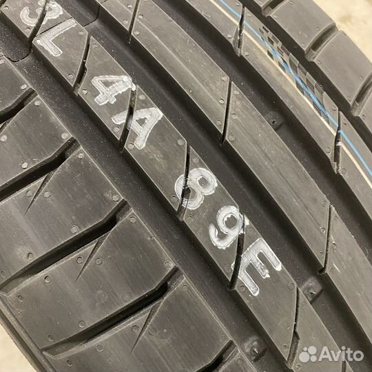 Kumho Ecsta PS71 245/45 R18 96Y