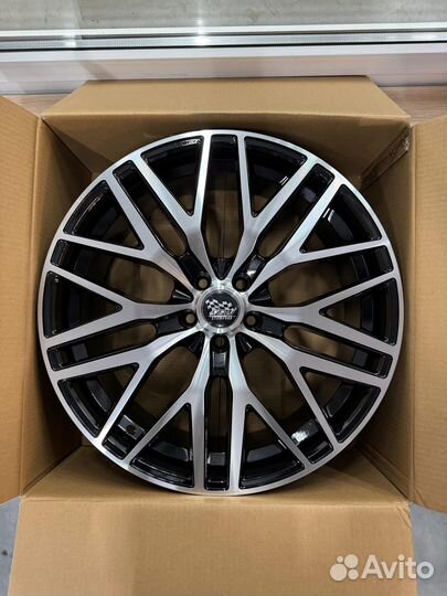 Новые диски R20 на Toyota Camry / RAV4