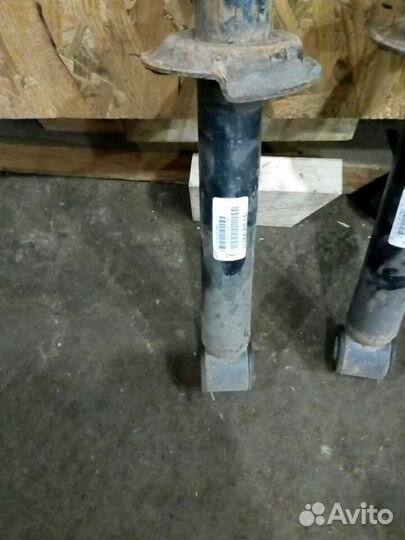 Задние стойки сааз Калина Гранта