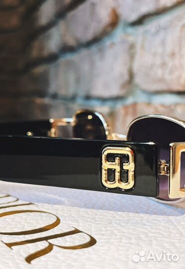 Солнцезащитные очки