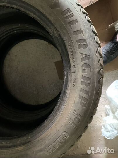 Goodyear UltraGrip 500 255/55 R18