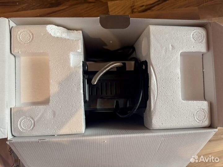 Вафельница Bork g 700