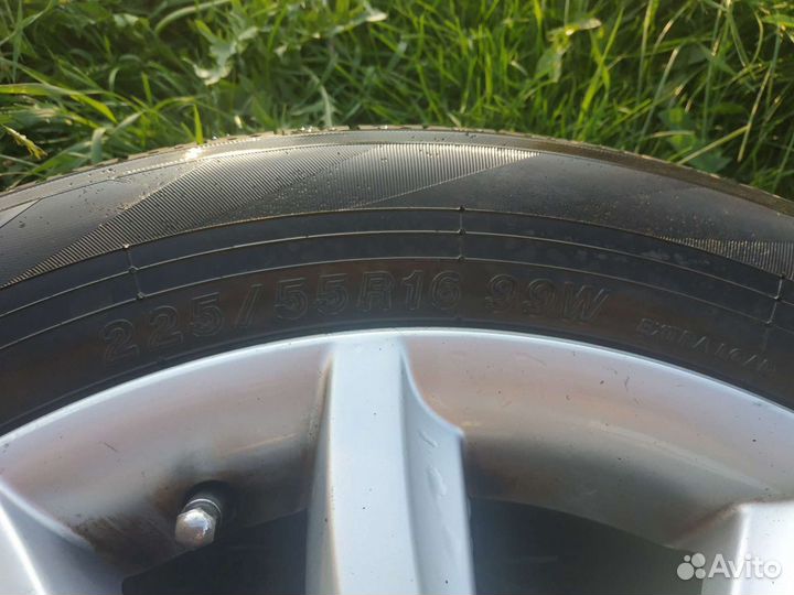 Yokohama BluEarth AE50 SUV 225/55 R16 99W