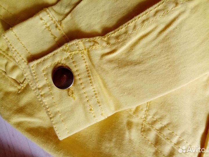 Джинсовка и шорты новые на рост 128-140 см