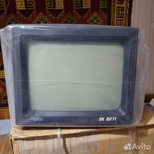 Монитор корвет вк 8071, не вскрывалось