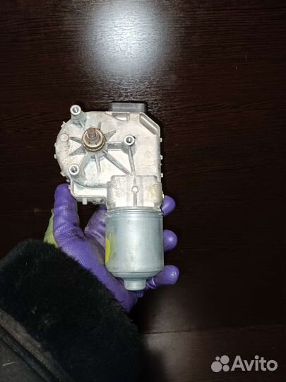 Моторчик трапеции стеклоочистителя Cayenne Touareg