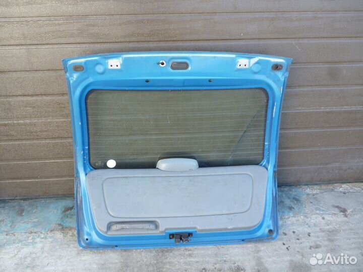 Крышка багажника Kia Rio универсал синяя