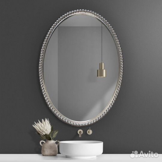 Зеркало настенное в раме для ванной или прихожей