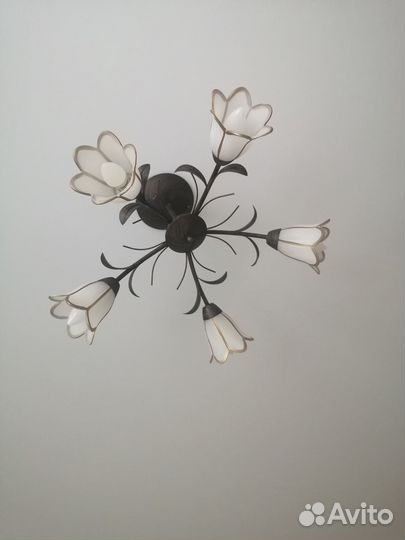 Люстра подвесная потолочная