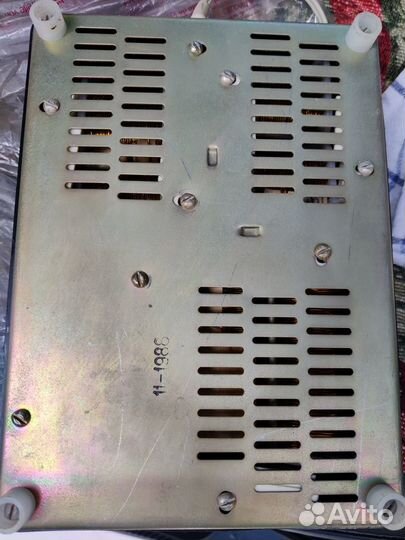 Стабилизатор напряжения 