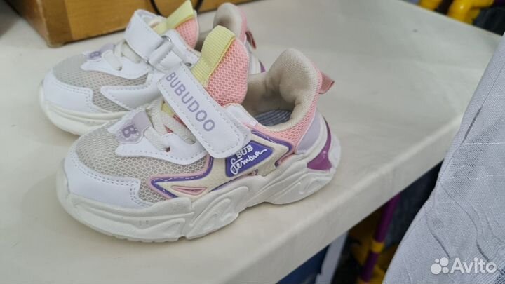 Кроссовки детские 25 размер новые