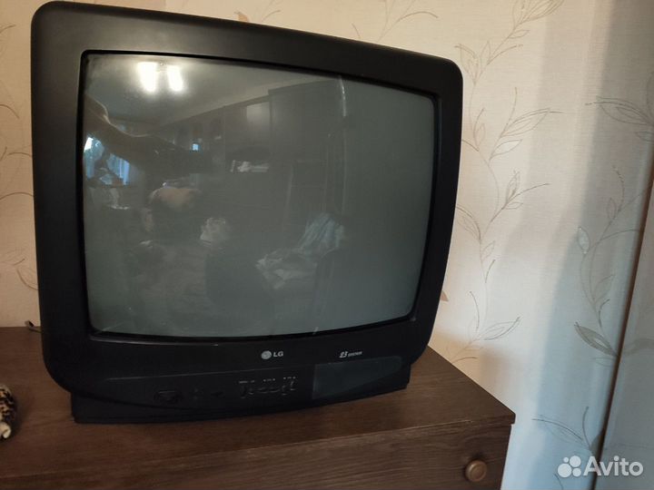 Телевизор LG cf 20e20 54 см