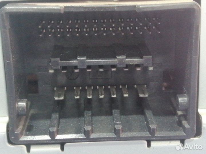 Штатная магнитола Chevrolet Cruze седан 2011