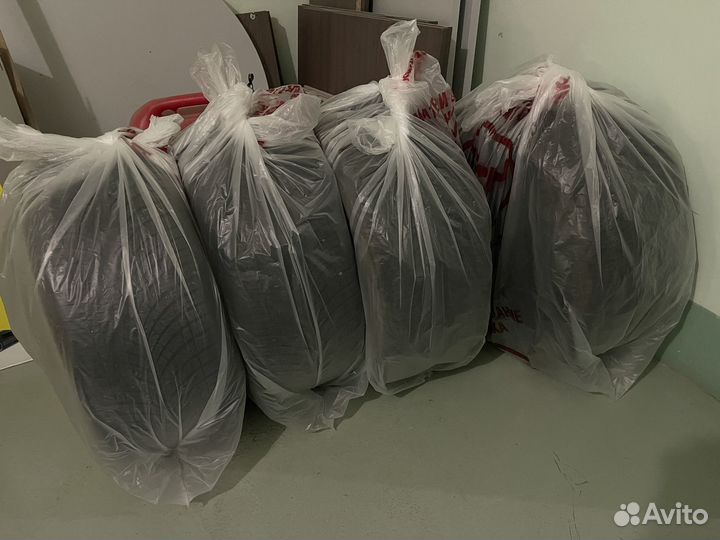 Goodyear Vector 4Seasons Gen-3 245/40 R18 97W