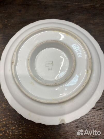 Соусник на блюдце