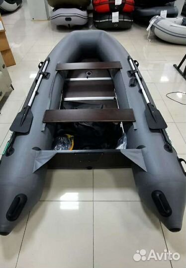 Лодка пвх Gladiator B 370