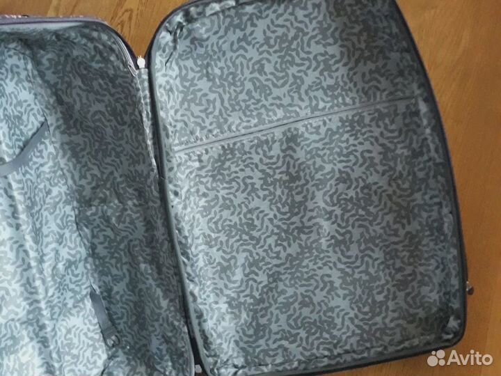 Чемодан на колесах