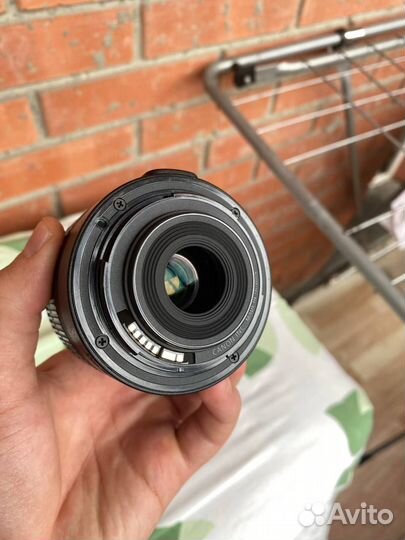 Объектив Canon EF-S 18-55mm f/3.5-5.6 III