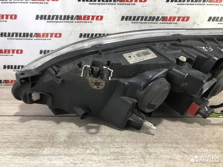 Фара правая Ситроен С4