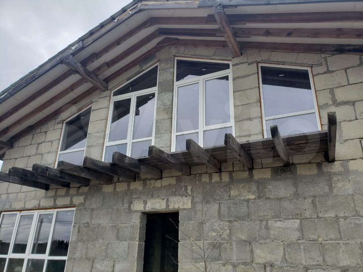 Дом 192 м² на участке 13 сот.