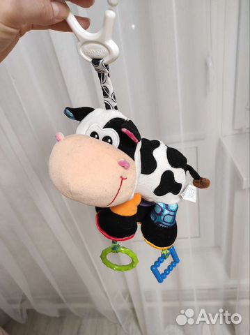 Игрушка-подвеска коровка Playgro