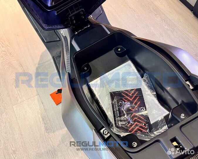 Скутер Regulmoto element 300CC 4T (LJ300T-18) EFI