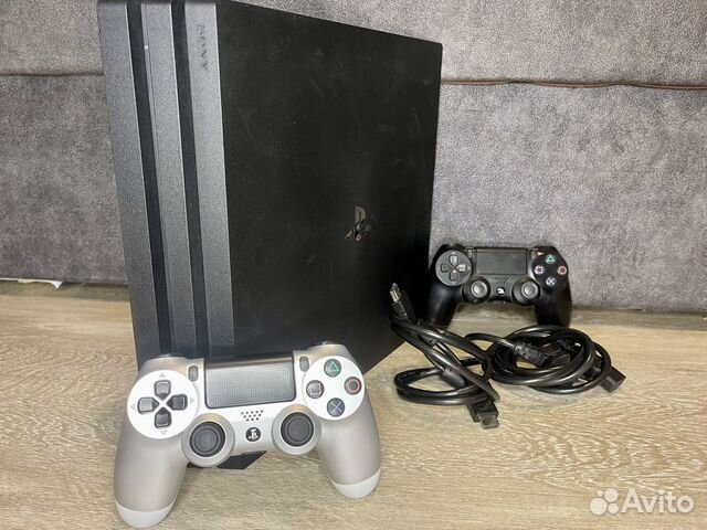 Sony PlayStation 4 Pro + 2 джойстика купить в Москве | Электроника | Авито